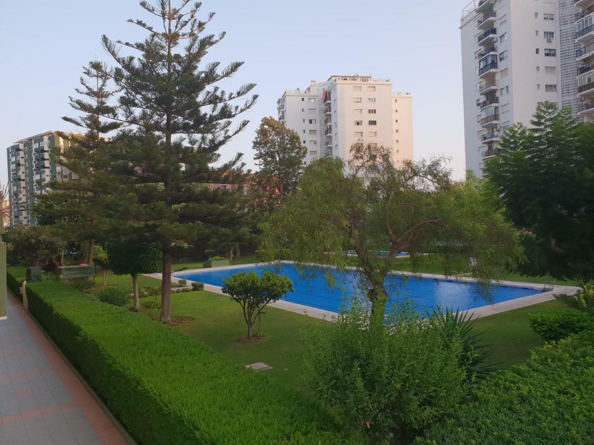 Appartamento Ático con gran terraza Fuengirola Esterno foto